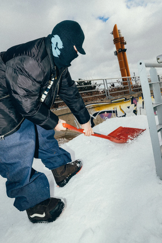 SouvenirKnit Visor Facemask Mask - Black